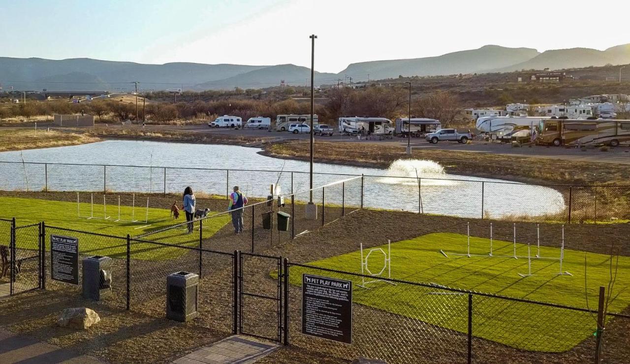 קאמפ וורדה Verde Ranch Rv Resort מראה חיצוני תמונה